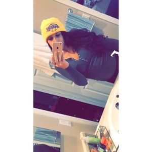 Meet your Posher, Jackiee